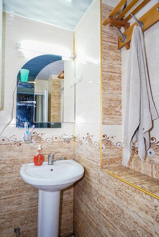 Bori'S Guesthouse Ушгули Экстерьер фото